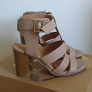 Strappy high heeled ankle boots in size 6